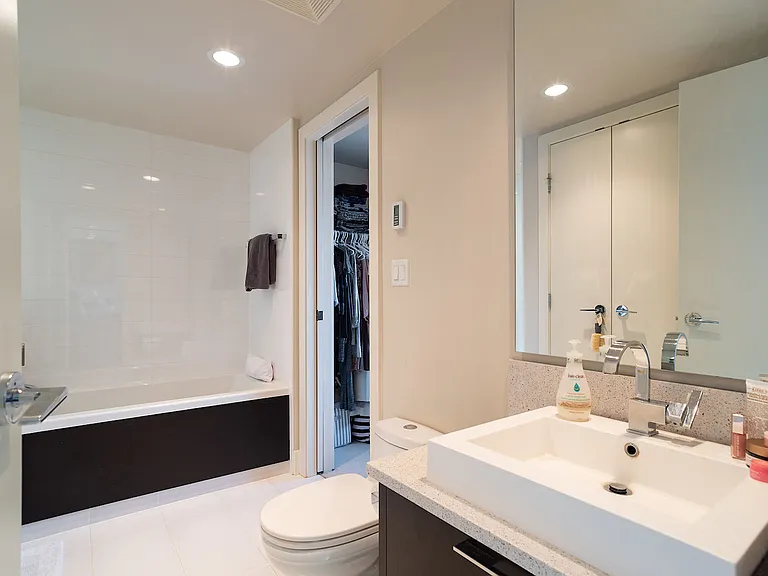 2105-1111 10th St SW #2105 — Photo 18