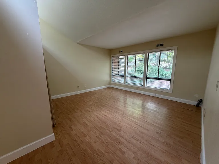 41 Greenside Ln — Photo 25