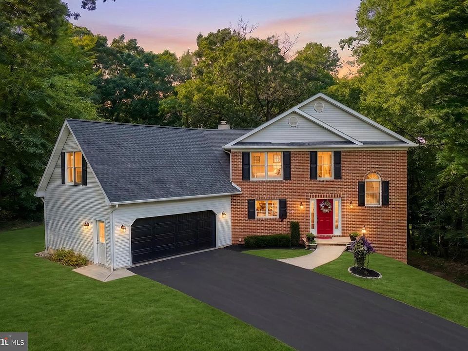 1st image of 2251 Tall Oaks Ln