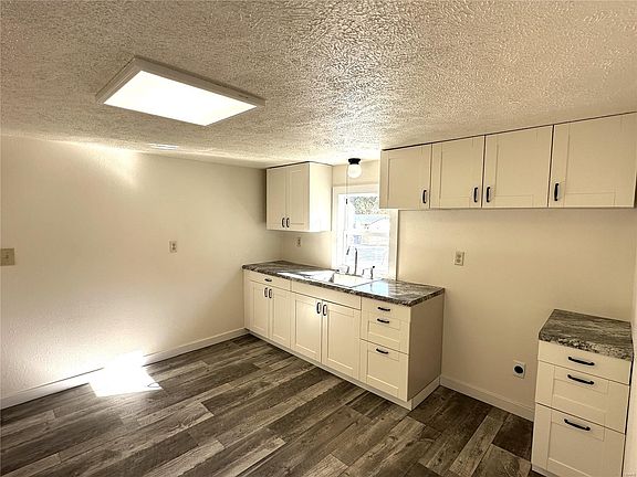 5th image of 504 E Roosevelt St