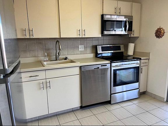 2nd image of 1200 N Humboldt St APT 904