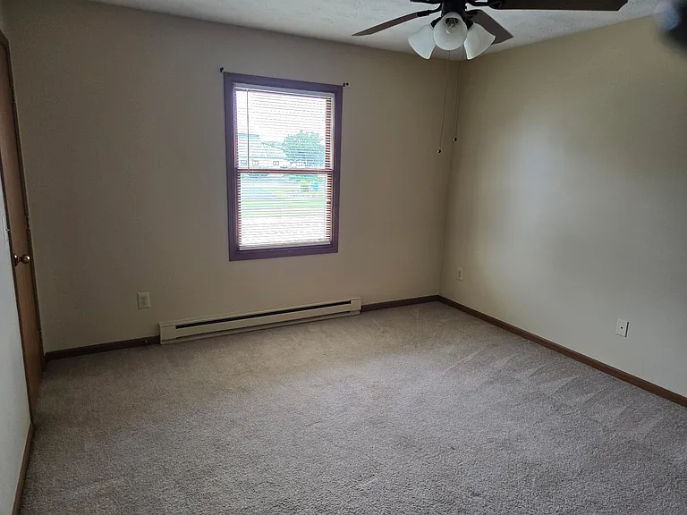 675 Mumford Dr #B — Photo 7