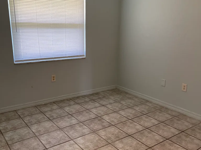 1681 Ann Dr — Photo 14