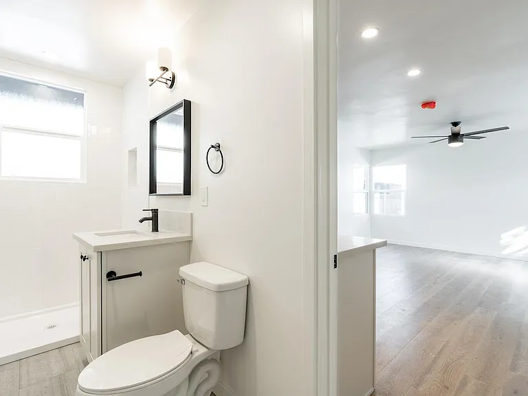 4511 Utah St — Photo 10