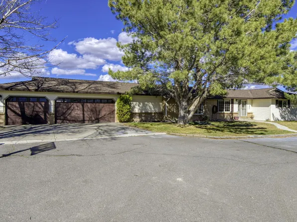 10585 Silver Knolls Blvd, Reno, NV 89508