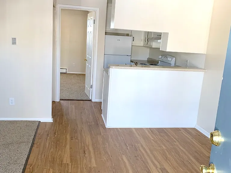 Lampliter Apartments — Photo 16