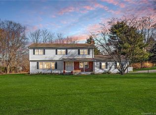 58 Sunset Rd, Easton, CT 06612