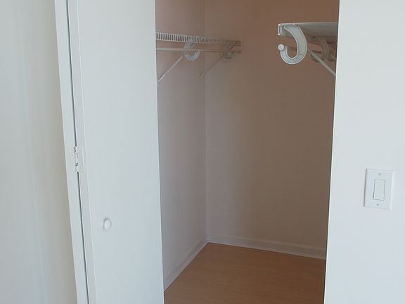 5th image of 350 NE 24th St APT 1105