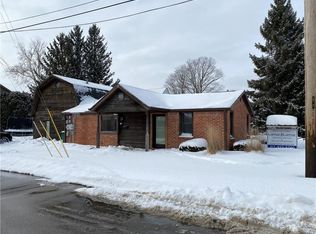 905 W Oak St, Zionsville, IN 46077