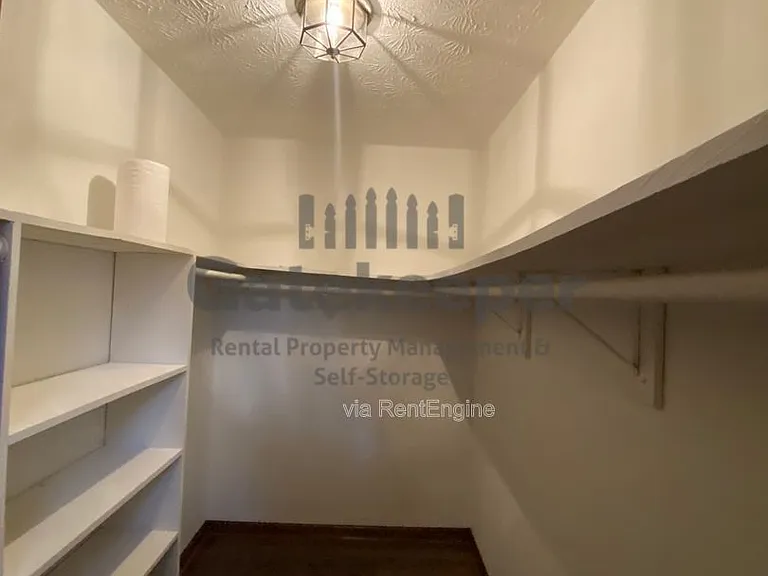 335 Fairfield Cir — Photo 15