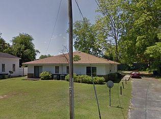 309 Sampson St, Clinton, NC 28328