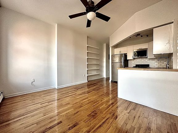 2nd image of 248 W 123rd St APT 4