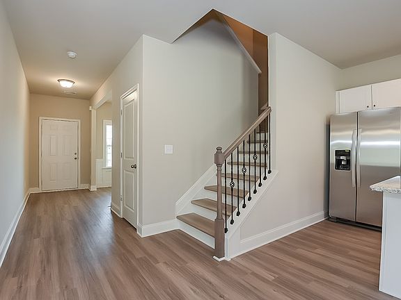 5th image of 205 Margrave Dr #433