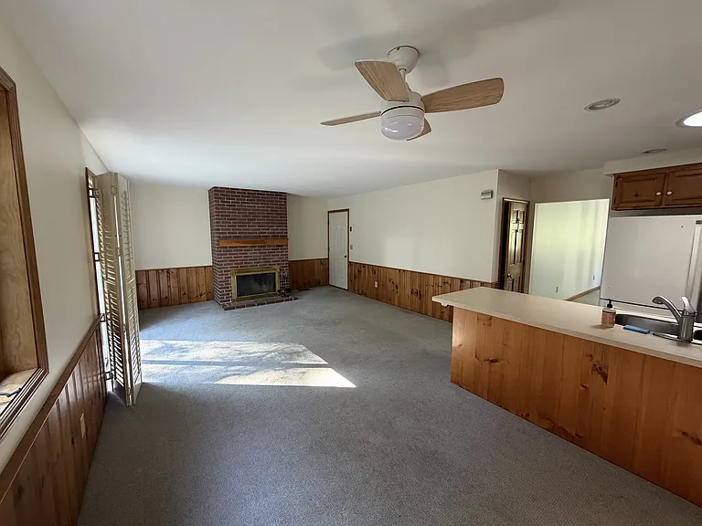 37-39 Willowbrook Ave #39 — Photo 9