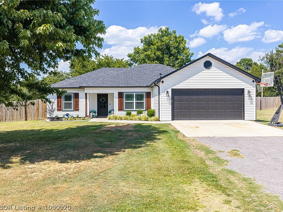 1st image of 2814 Mockingbird Hill Rd