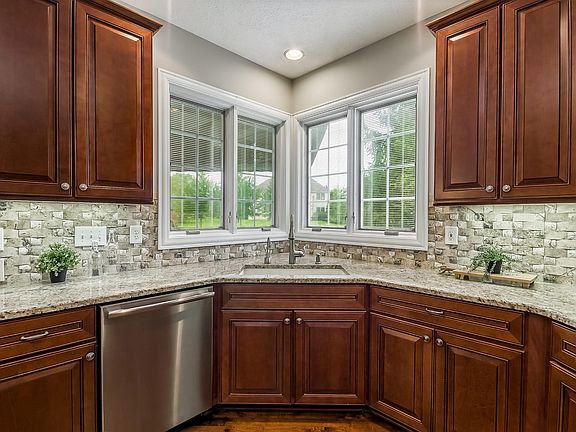 2nd image of 10036 Cartgate Ct