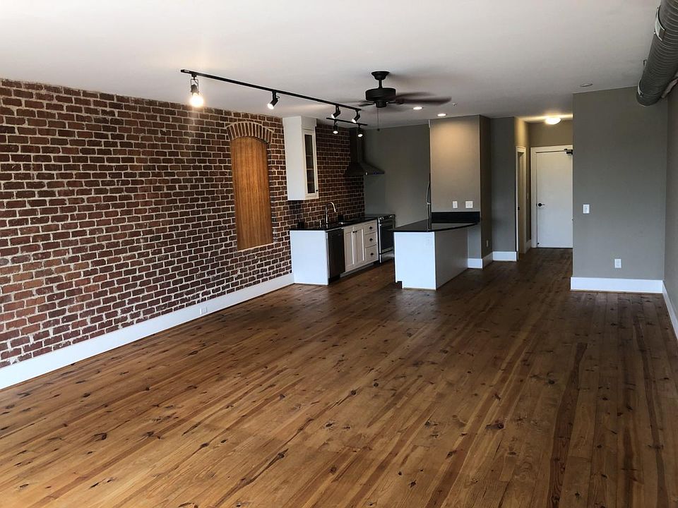 1st image of 300 Mason Ave Unit 1B