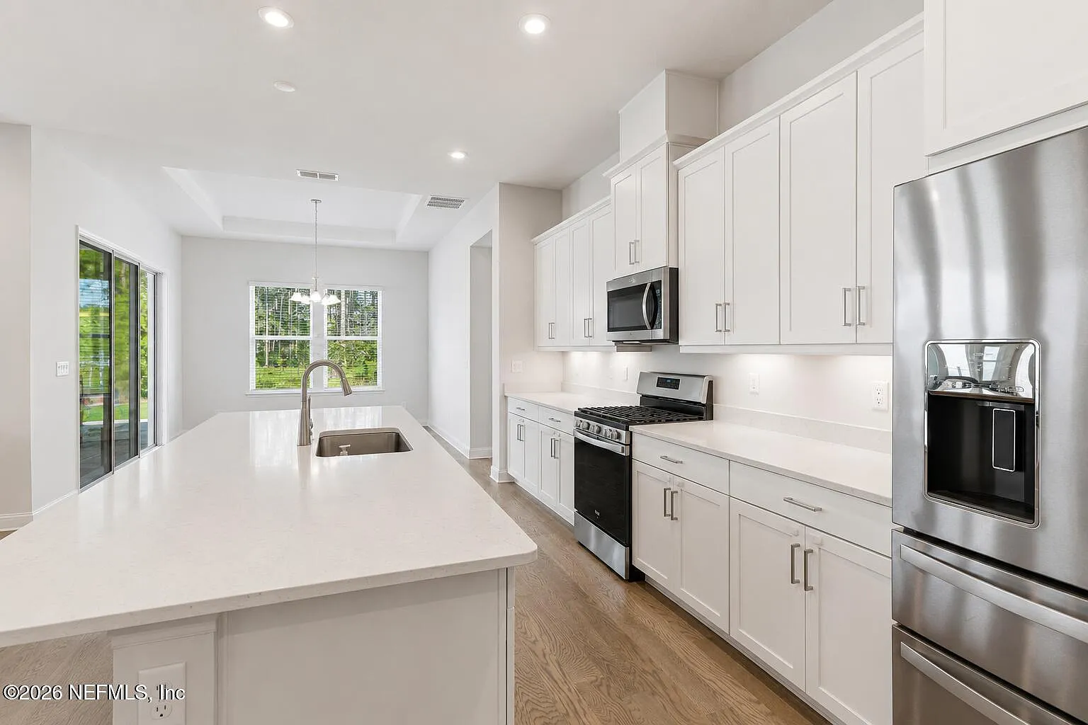 4 bed, 3.0 bath, 2871 sqft, $3,700 — Photo 3