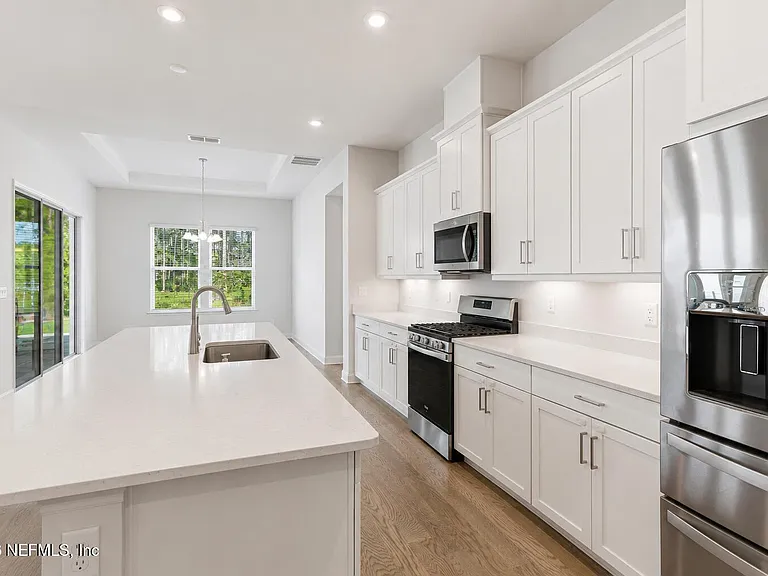 80 Walnut Glen Ct — Photo 3