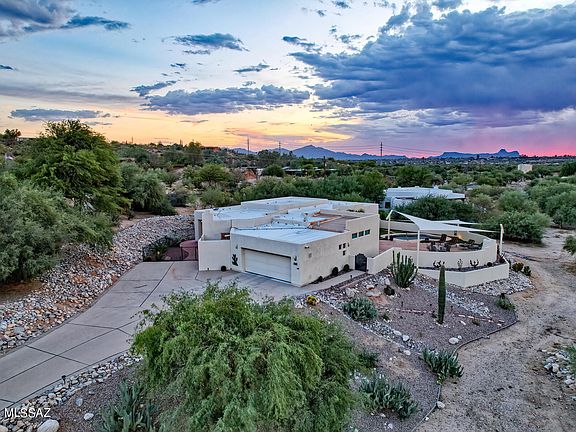 4th image of 1181 W Saddlehorn Pl