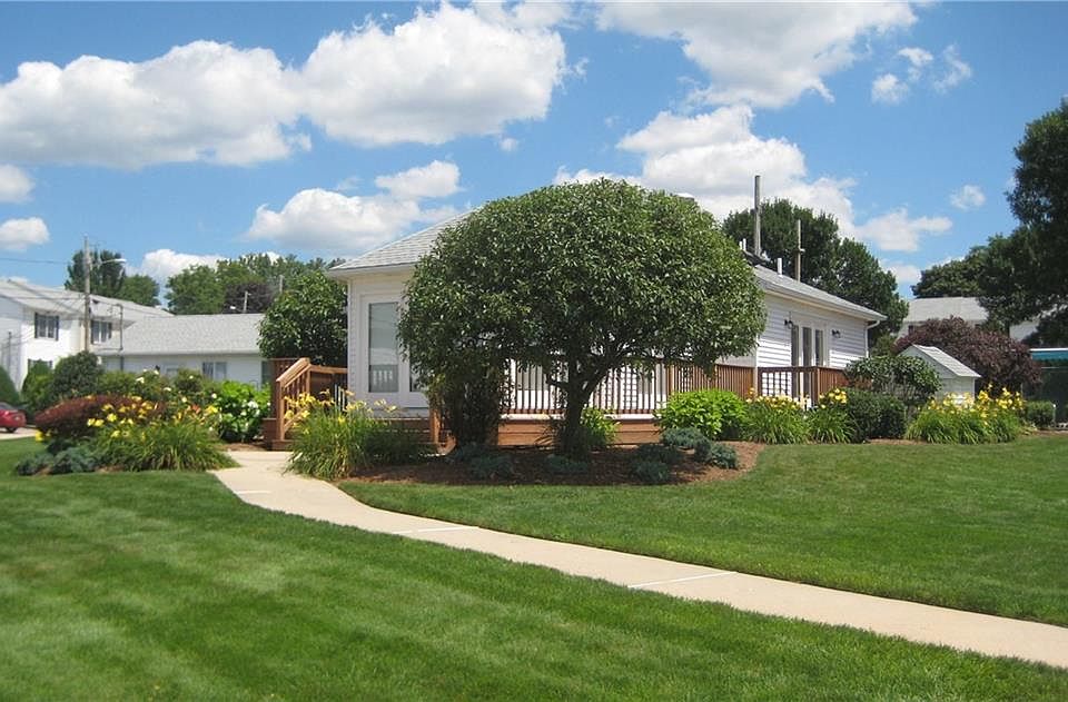 1st image of 56 Sunflower Cir #102