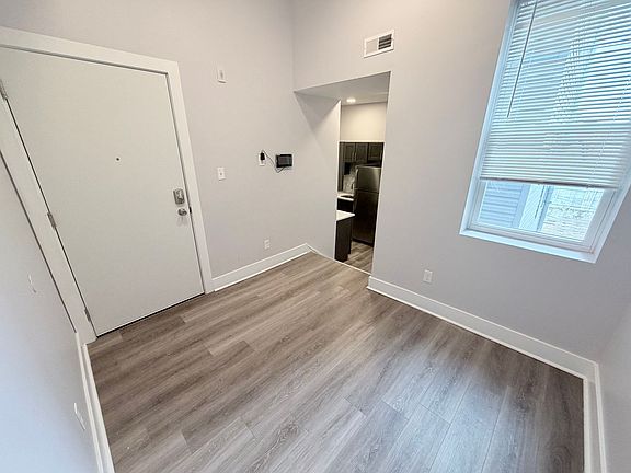 2nd image of 802 N 41st St #4