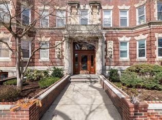131 Park Dr APT 12, Boston, MA 02215