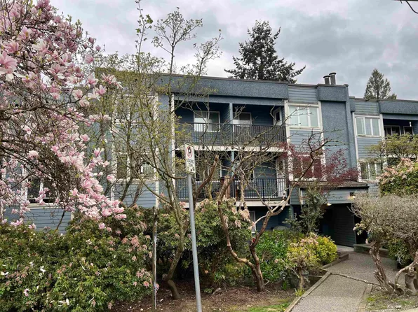 1122 King Albert Ave #205, Coquitlam, BC V3J 1X7