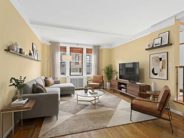 302 W 12th St APT 6H, New York, NY 10014