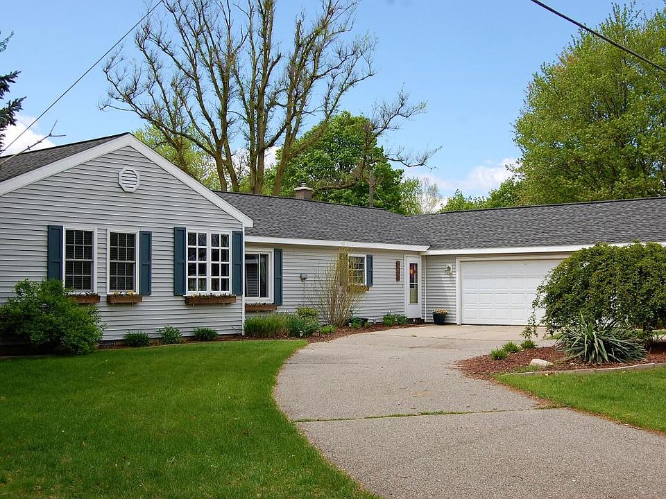 1st image of 6571 40th Ave