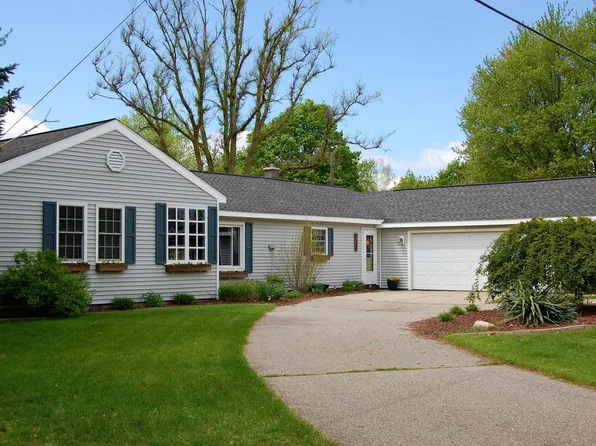 6571 40th Ave, Hudsonville, MI 49426