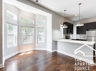 2121 N Campbell Ave #1F, Chicago, IL 60647