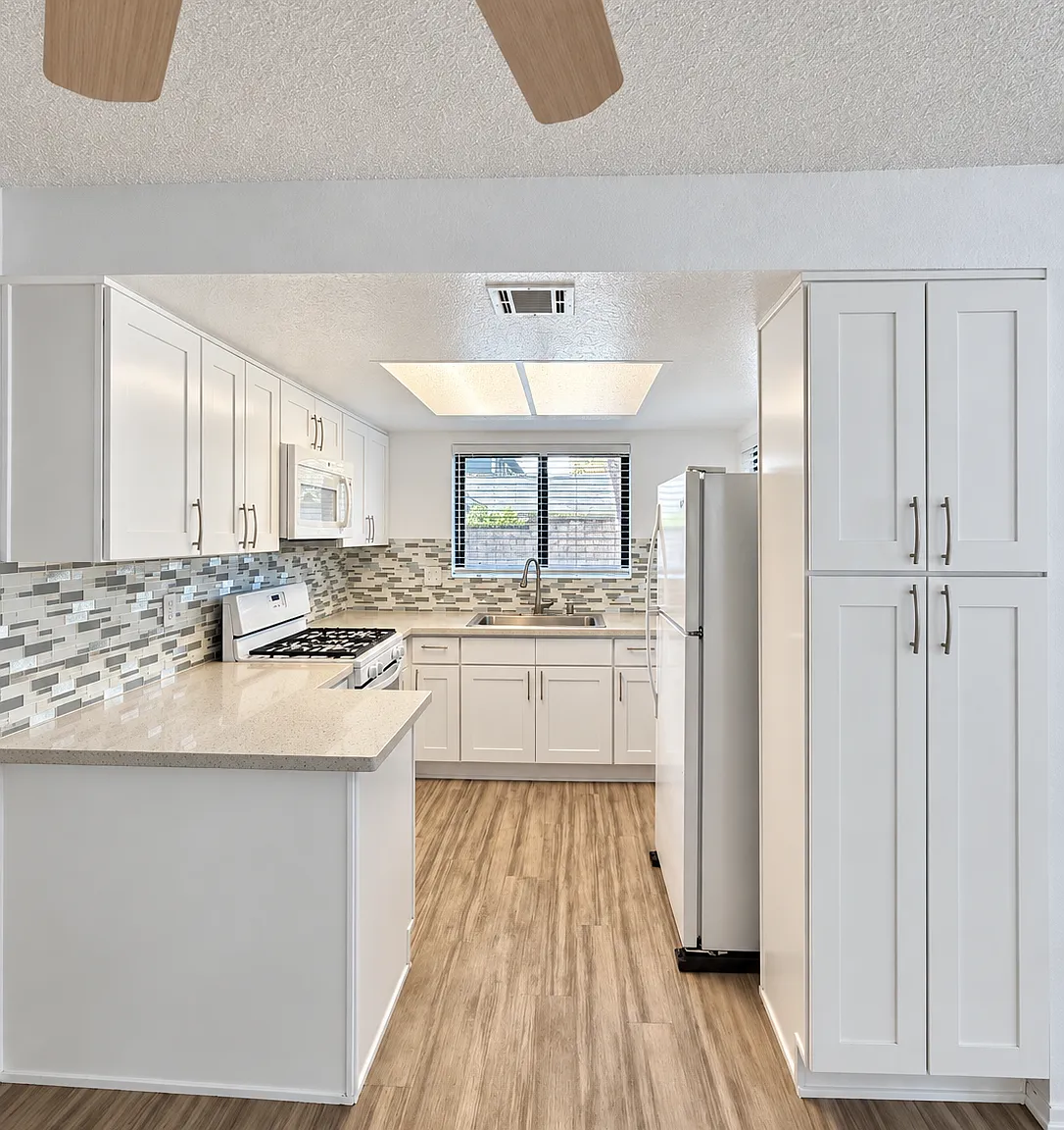 8320 Vineyard Ave — Photo 1