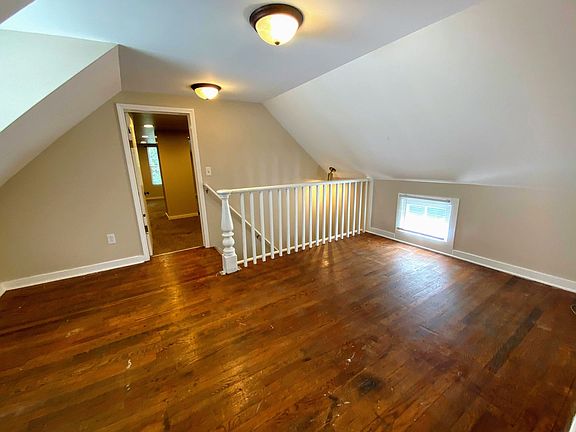 5th image of 1106 Jackson St NW