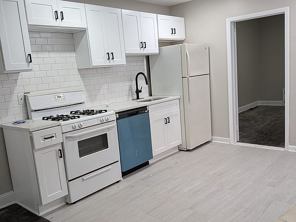 4th image of 2232 S 15th St #1