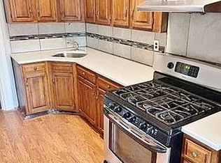 75-28 62nd St #2F, Ridgewood, NY 11385