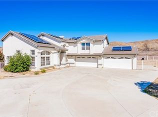 3037 Michelle Dr, Colton, CA 92324
