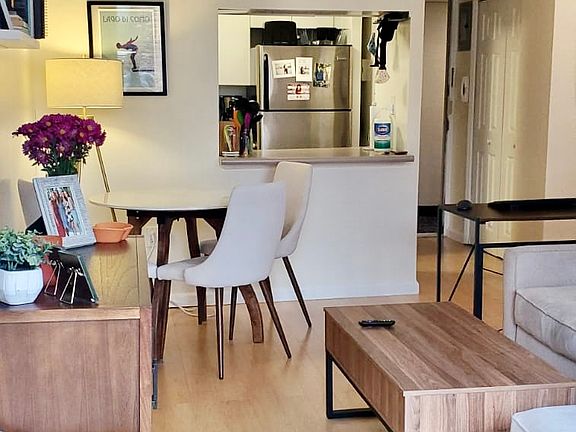 3rd image of 50 Lexington Ave APT 17A