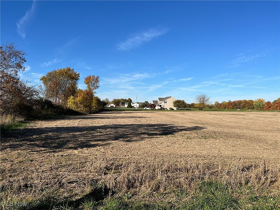 2nd image of 567 Wolf Rd