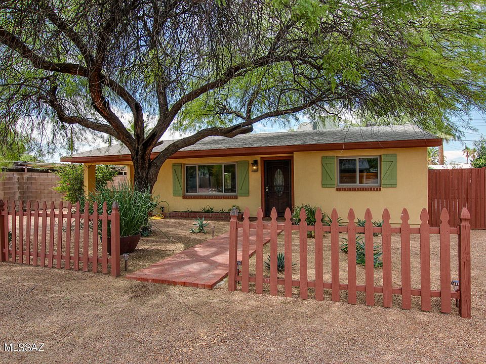 1st image of 1607 N Desert Pl