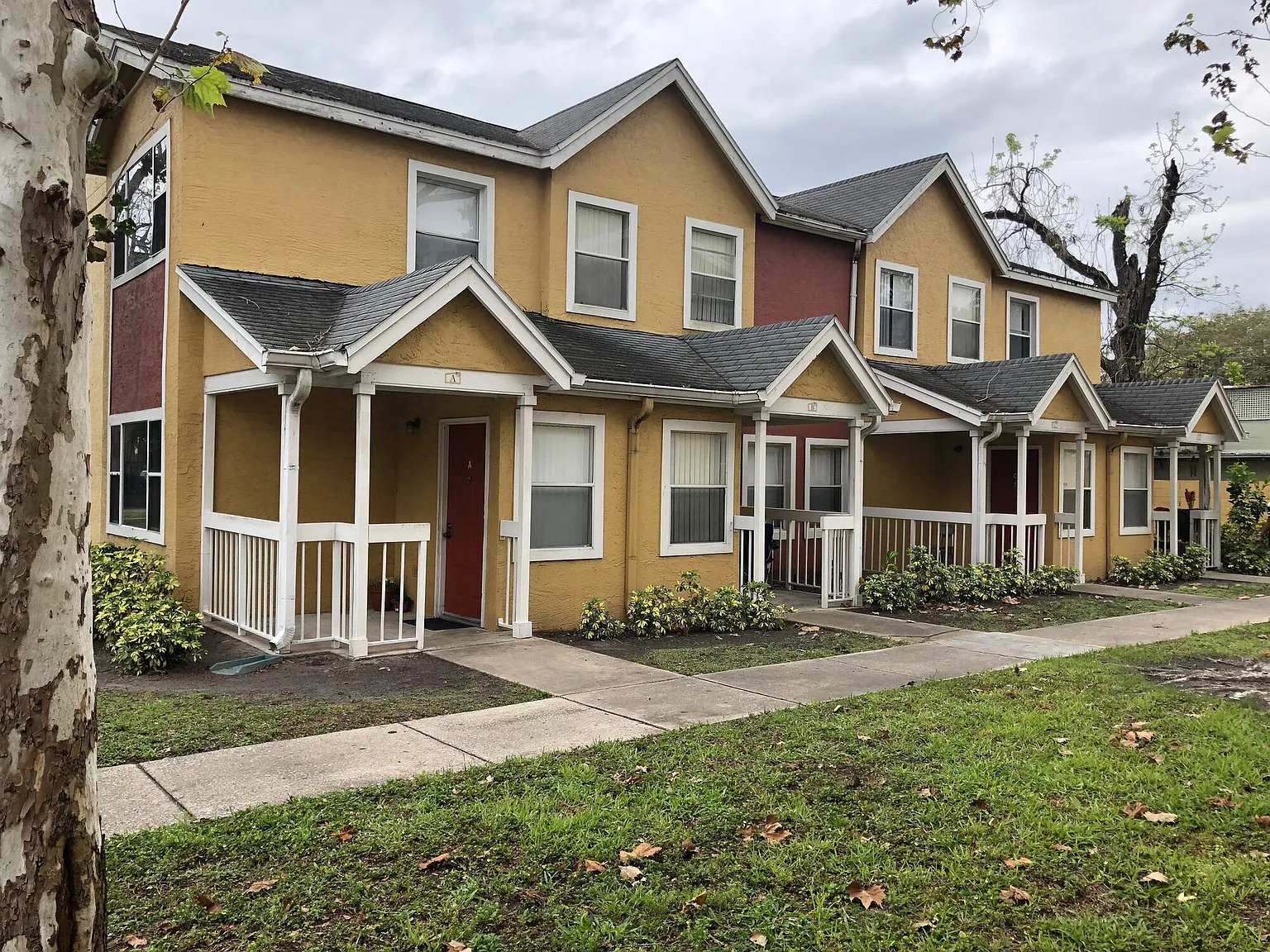Callahan Oaks — Photo 2