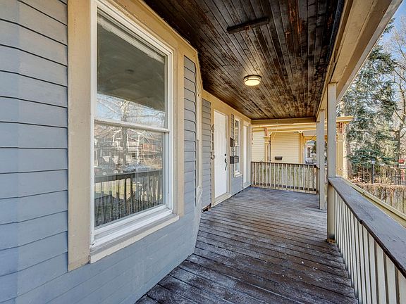 4th image of 4115 Whitman Ave #A