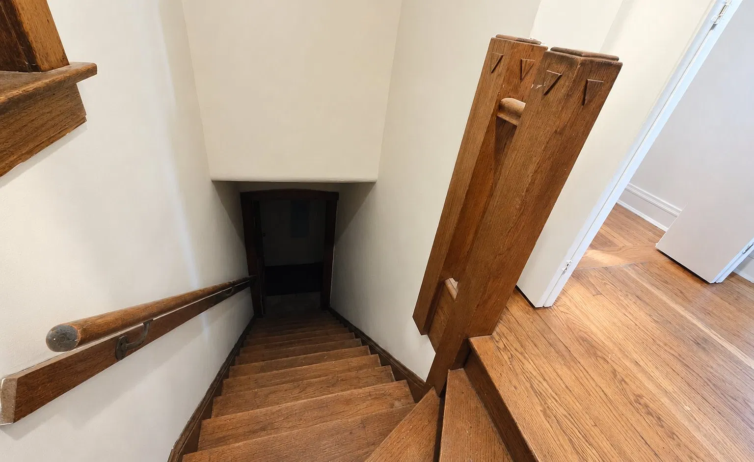 3 bed, 1400 sqft, $2,100 — Photo 4