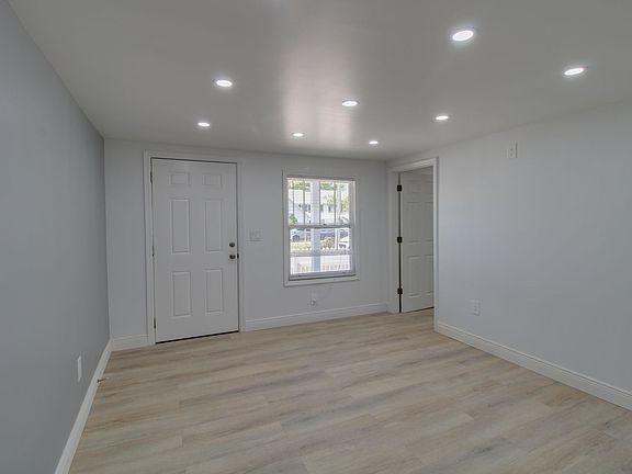 2nd image of 236 N Oleander Ave APT 1