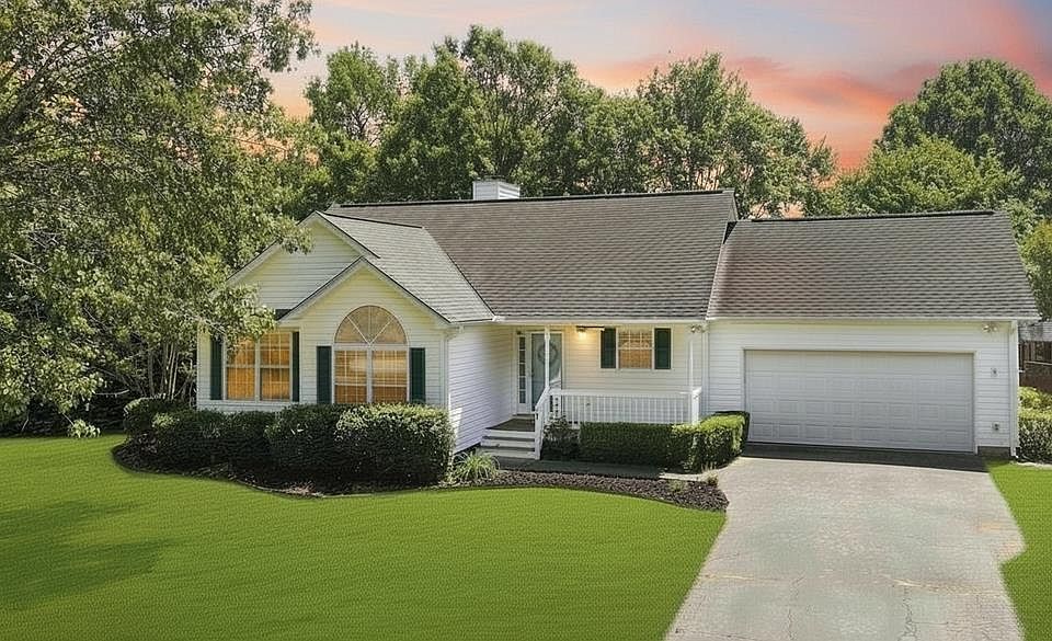 1st image of 105 Laurel Ridge Way