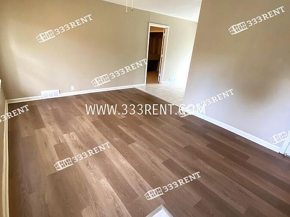 2nd image of 11225 Crystal Ave