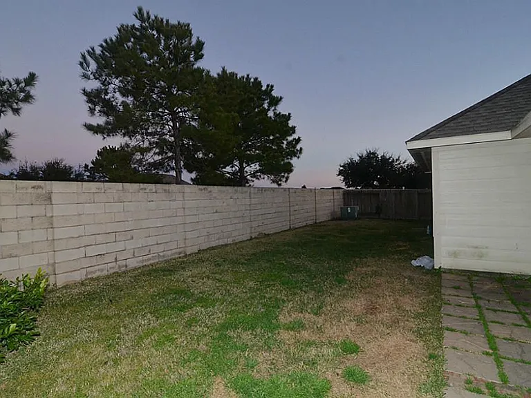 11306 Overland Trail Dr — Photo 21