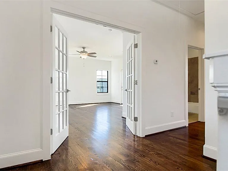 1120 Columbus St #D — Photo 10