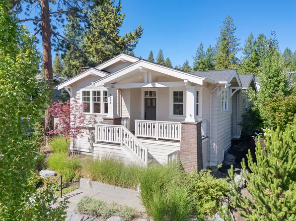 2420 NW Crossing Dr, Bend, OR 97703