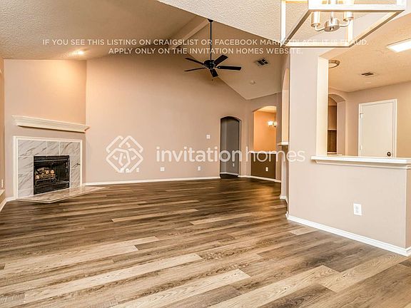 4th image of 1010 Barkridge Dr